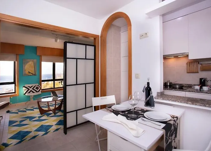 Centro, Playa Y Puesta De Sol A Coruña